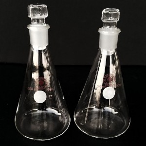 100ml AceGlass Erlenmeyer Flask with stopper (used)