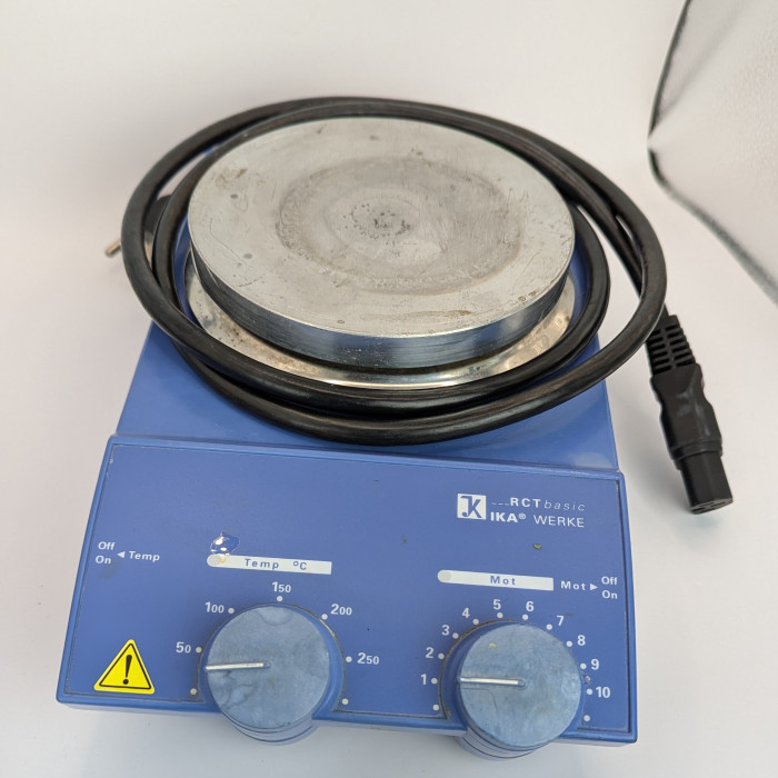 IKA RCT basic IKAMAG Safety Control Hotplate Magnetic Stirrer  1500 RPM (pre-owned)