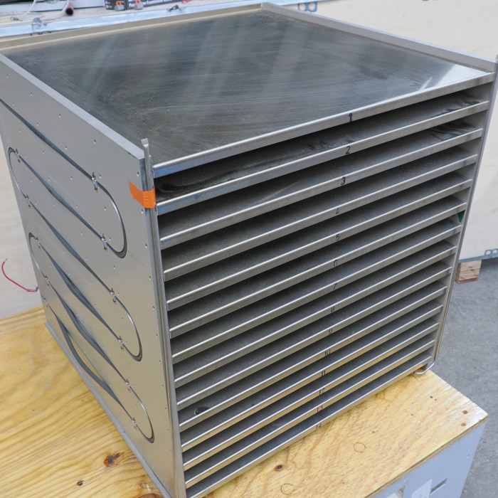Heated Shelving Unit 115V 600W (Pre-owned) 14 shelves Heated Shelving Unit 115V 600W (Pre-owned) 14 shelves